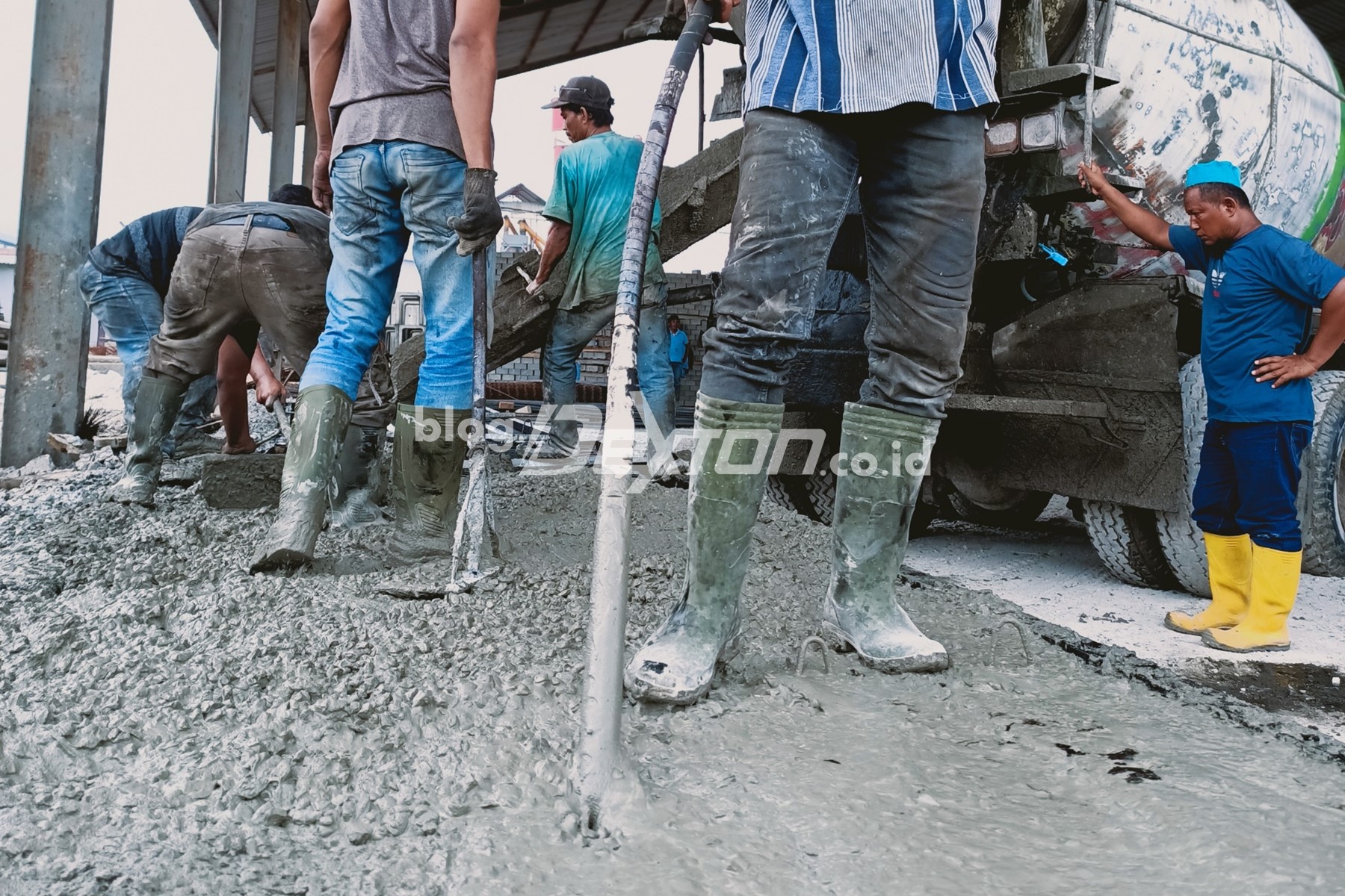 Beton siap pakai Dexton